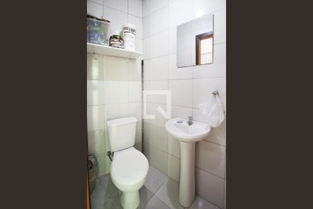 Casa à venda com 128m², 3 quartos e 2 vagas Casa à venda com 128m², 3 quartos e 2 vagasBanheiro de Serviço