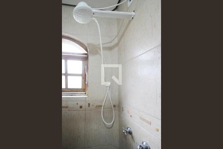 Casa à venda com 128m², 3 quartos e 2 vagas Casa à venda com 128m², 3 quartos e 2 vagasBanheiro