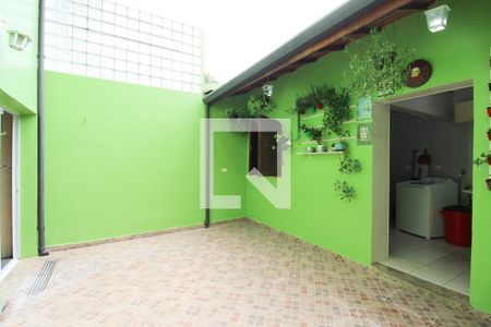 Casa à venda com 128m², 3 quartos e 2 vagas Casa à venda com 128m², 3 quartos e 2 vagasÁrea comum