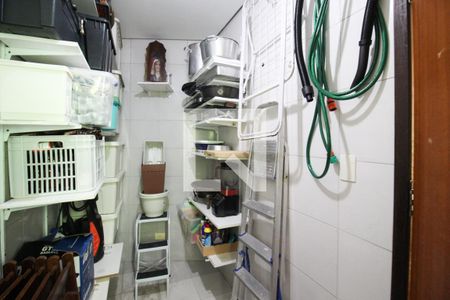 Casa à venda com 128m², 3 quartos e 2 vagas Casa à venda com 128m², 3 quartos e 2 vagasQuarto de Serviço