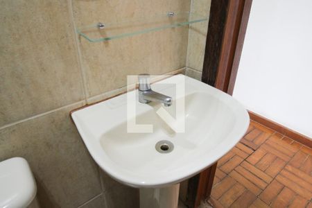 Casa à venda com 128m², 3 quartos e 2 vagas Casa à venda com 128m², 3 quartos e 2 vagasBanheiro 2