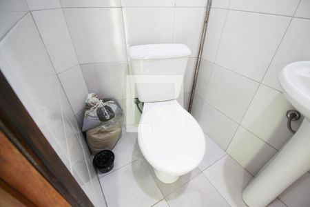 Casa à venda com 128m², 3 quartos e 2 vagas Casa à venda com 128m², 3 quartos e 2 vagasBanheiro de Serviço