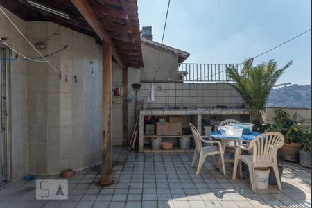 Apartamento à venda com 90m², 2 quartos e 1 vagaTerraço / Área de serviço