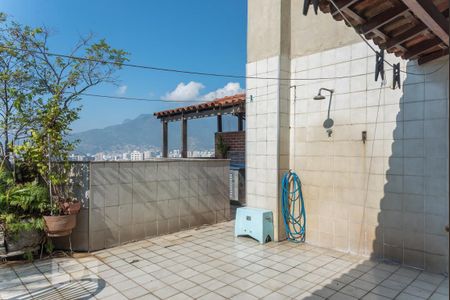 Apartamento à venda com 90m², 2 quartos e 1 vagaTerraço