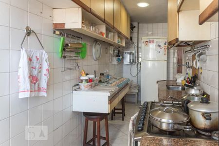 Apartamento à venda com 90m², 2 quartos e 1 vagaCozinha
