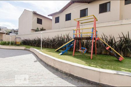 Apartamento para alugar com 60m², 2 quartos e 2 vagasÁrea Comum - Playground