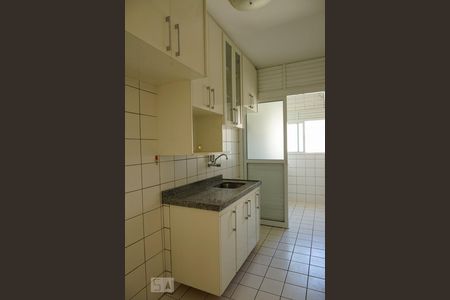 Apartamento para alugar com 60m², 2 quartos e 2 vagasCozinha