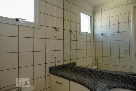Apartamento para alugar com 60m², 2 quartos e 2 vagasBanheiro da Suíte