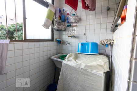 Apartamento para alugar com 360m², 4 quartos e 2 vagas Apartamento para alugar com 360m², 4 quartos e 2 vagasÁrea de Serviço