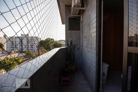 Apartamento para alugar com 360m², 4 quartos e 2 vagas Apartamento para alugar com 360m², 4 quartos e 2 vagasSacada