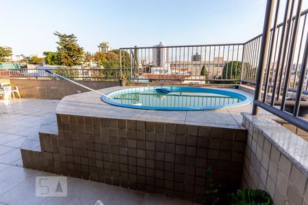 Apartamento para alugar com 360m², 4 quartos e 2 vagas Apartamento para alugar com 360m², 4 quartos e 2 vagasPiscina