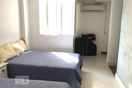 Apartamento à venda com 250m², 3 quartos e 1 vaga Apartamento à venda com 250m², 3 quartos e 1 vagaQuarto 4