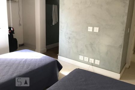 Apartamento à venda com 250m², 3 quartos e 1 vaga Apartamento à venda com 250m², 3 quartos e 1 vagaQuarto 4