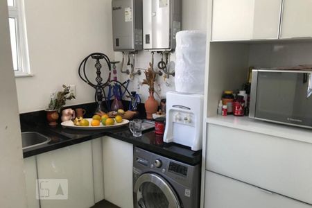 Apartamento à venda com 250m², 3 quartos e 1 vaga Apartamento à venda com 250m², 3 quartos e 1 vagaCozinha