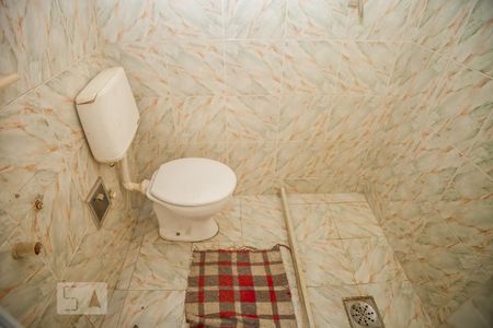 Casa à venda com 80m², 3 quartos e 1 vaga Casa à venda com 80m², 3 quartos e 1 vagaBanheiro de Serviço