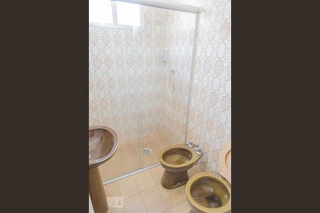 Casa à venda com 341m², 3 quartos e 2 vagas Casa à venda com 341m², 3 quartos e 2 vagasBanheiro Social