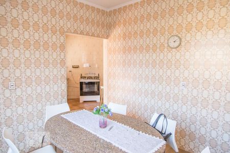 Casa à venda com 341m², 3 quartos e 2 vagas Casa à venda com 341m², 3 quartos e 2 vagasSala de Jantar