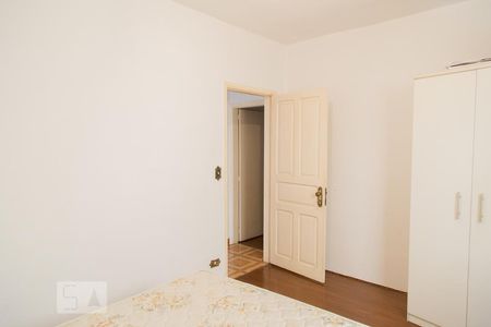 Casa à venda com 341m², 3 quartos e 2 vagas Casa à venda com 341m², 3 quartos e 2 vagasQuarto 2