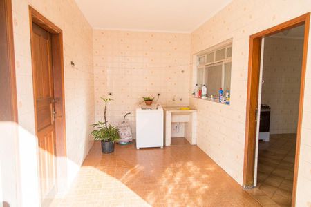 Casa à venda com 341m², 3 quartos e 2 vagas Casa à venda com 341m², 3 quartos e 2 vagasÁrea de Serviço