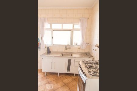 Casa à venda com 341m², 3 quartos e 2 vagas Casa à venda com 341m², 3 quartos e 2 vagasCozinha