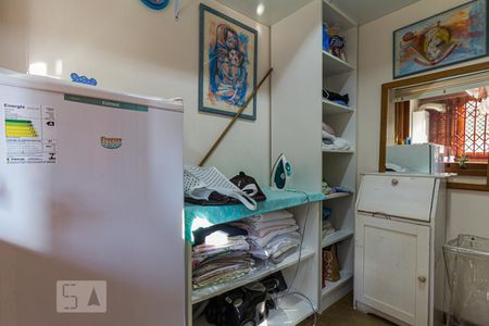 Apartamento à venda com 310m², 3 quartos e 2 vagas Apartamento à venda com 310m², 3 quartos e 2 vagasQuarto de Serviço