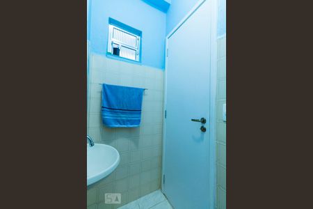 Casa à venda com 108m², 2 quartos e 1 vagaLavabo