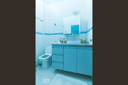 Casa à venda com 108m², 2 quartos e 1 vagaBanheiro