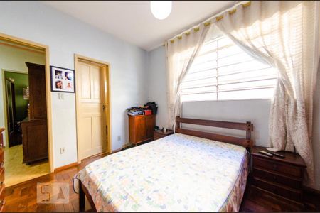 Casa à venda com 220m², 6 quartos e 8 vagas Casa à venda com 220m², 6 quartos e 8 vagasSuíte 1