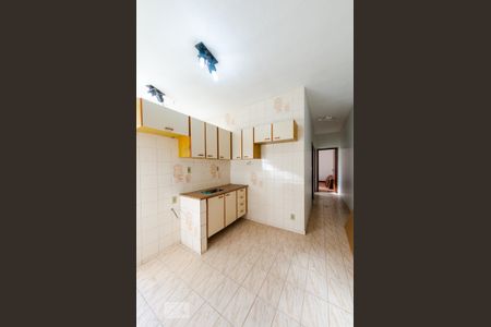 Casa à venda com 220m², 6 quartos e 8 vagas Casa à venda com 220m², 6 quartos e 8 vagasCasa de fundos 2