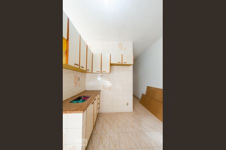 Casa à venda com 220m², 6 quartos e 8 vagas Casa à venda com 220m², 6 quartos e 8 vagasCasa de fundos 2