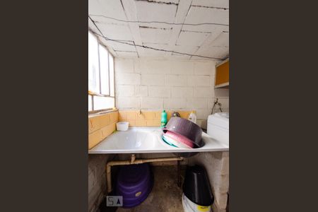 Casa à venda com 220m², 6 quartos e 8 vagas Casa à venda com 220m², 6 quartos e 8 vagasÁrea de serviço