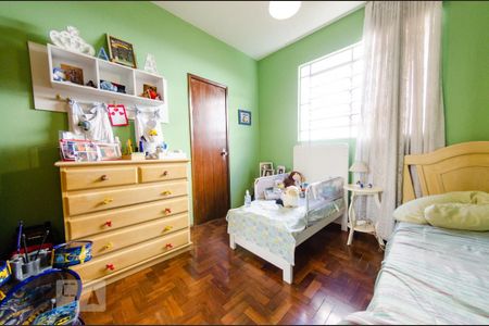 Casa à venda com 220m², 6 quartos e 8 vagas Casa à venda com 220m², 6 quartos e 8 vagasSuíte 2