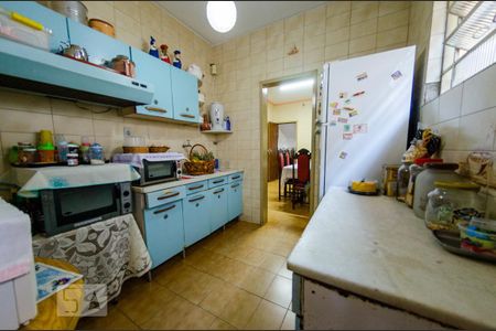 Casa à venda com 220m², 6 quartos e 8 vagas Casa à venda com 220m², 6 quartos e 8 vagasCozinha