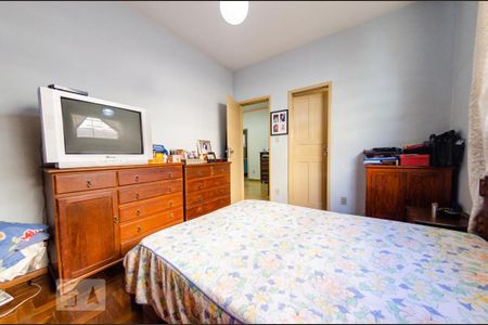 Casa à venda com 220m², 6 quartos e 8 vagas Casa à venda com 220m², 6 quartos e 8 vagasSuíte 1