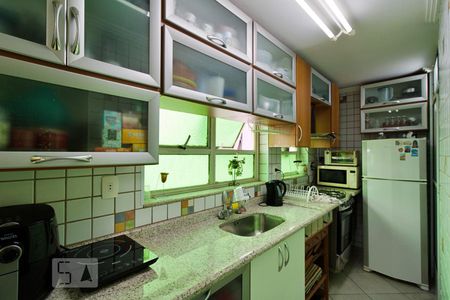 Apartamento para alugar com 95m², 3 quartos e 2 vagasCozinha