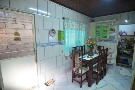 Casa à venda com 1000m², 4 quartos e 2 vagasCozinha casa 1