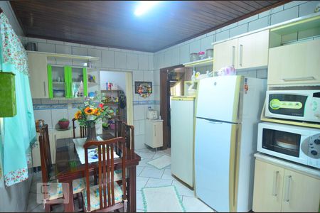 Casa à venda com 1000m², 4 quartos e 2 vagasCozinha casa 1