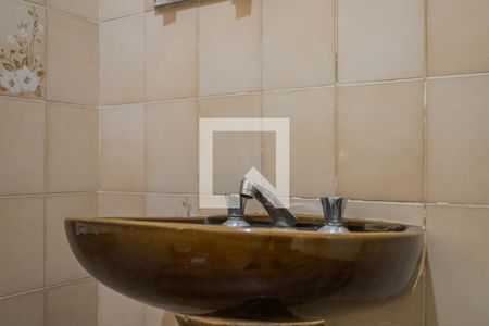 Casa à venda com 300m², 3 quartos e 2 vagasBanheiro Social