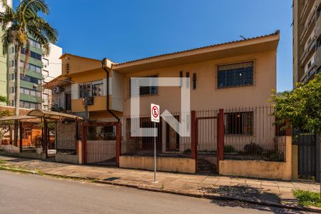 Casa à venda com 300m², 3 quartos e 2 vagasFachada