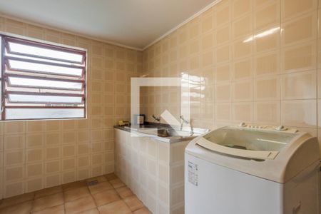 Casa à venda com 300m², 3 quartos e 2 vagasÁrea de Serviço