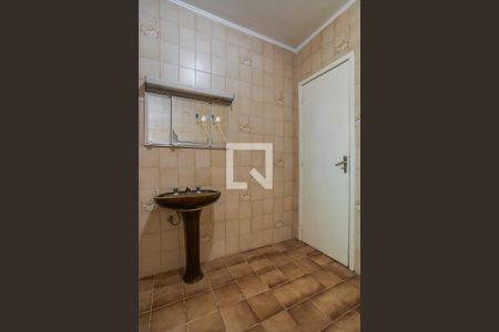 Casa à venda com 300m², 3 quartos e 2 vagasBanheiro Social