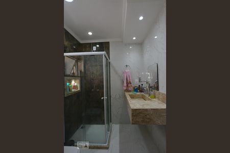 Apartamento à venda com 80m², 3 quartos e sem vagaBanheiro da suite