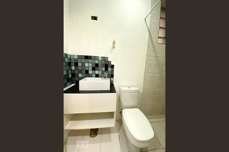 Banheiro de apartamento para alugar com 1 quarto, 27m² em Centro, São Leopoldo