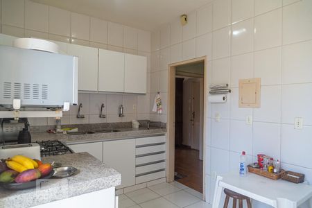 Apartamento à venda com 160m², 4 quartos e 1 vagaCozinha