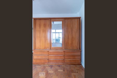 Apartamento à venda com 39m², 1 quarto e sem vaga Apartamento à venda com 39m², 1 quarto e sem vagaDetalhe guarda roupas