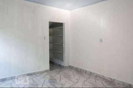 Sala de casa à venda com 1 quarto, 80m² em Vila Carmem, São Paulo