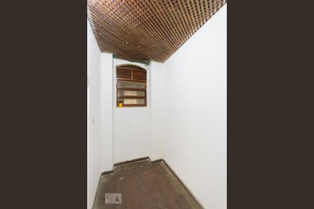 Casa à venda com 750m², 5 quartos e 3 vagasSaleta (1º andar)