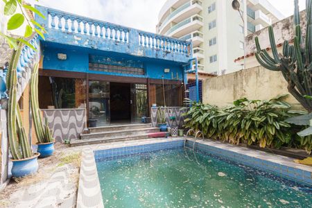 Casa à venda com 750m², 5 quartos e 3 vagasPiscina (1º andar)