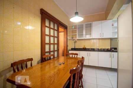 Apartamento à venda com 163m², 3 quartos e sem vagaCozinha