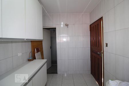 Casa à venda com 282m², 3 quartos e 3 vagasÁrea serviço